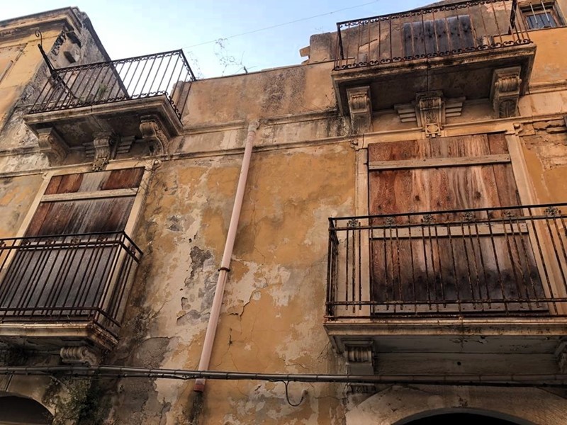 Casa Indipendente in Vendita a Siracusa, 250'000&euro;, 143 m²