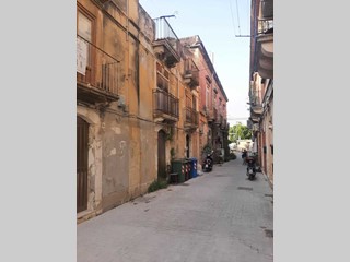 Casa Indipendente in Vendita a Siracusa, 250'000&euro;, 143 m²