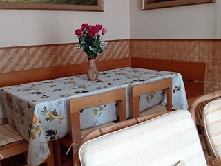 Appartamento in Vendita a Sarzana, 190'000€, 120 m², con Box