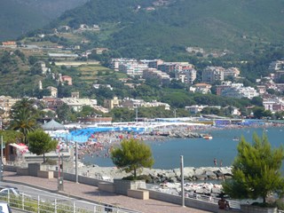 Appartamento in Vendita a Arenzano, zona centro, 720'000€, 132 m²