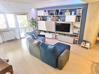 Quadrilocale in Vendita a Bari, zona Poggiofranco, 410'000€, 134 m²