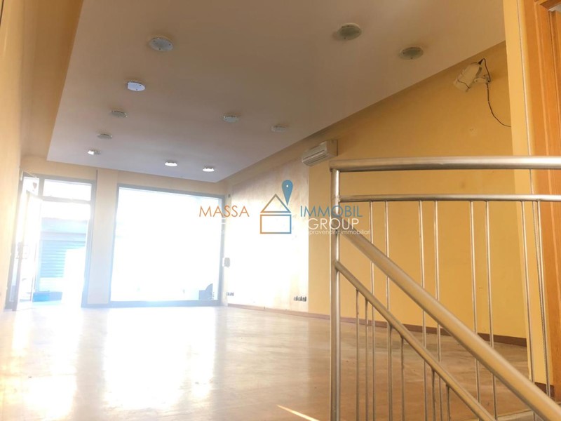 Immobile commerciale in Vendita a Massa, 190'000&euro;, 120 m²