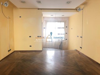 Immobile commerciale in Vendita a Massa, 190'000€, 120 m²