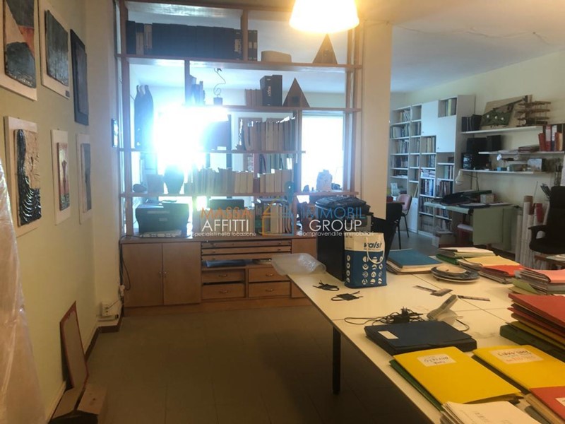 Immobile commerciale in Vendita a Massa, 105'000&euro;, 84 m²