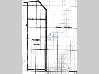 Immobile commerciale in Vendita a Carrara, 175'000€, 257 m²