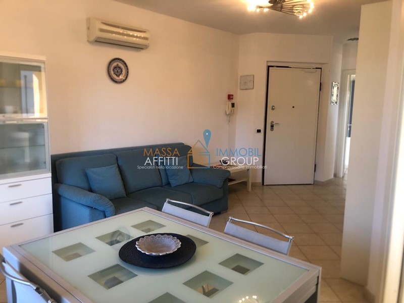 Quadrilocale in Vendita a Montignoso, zona Cinquale, 395'000€, 110 m², arredato