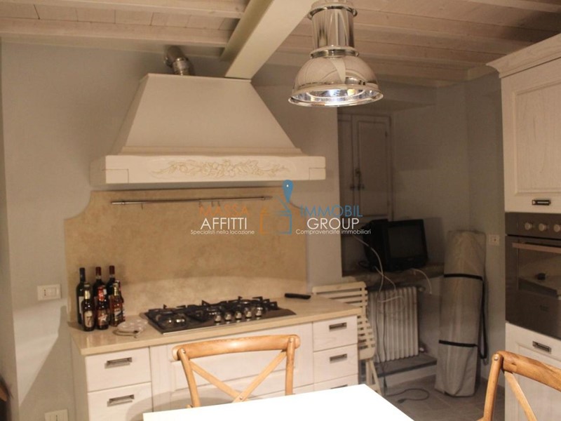 Casa Semi Indipendente in Vendita a Seravezza, 200'000&euro;, 80 m², arredato