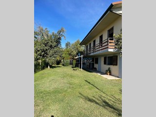 Casa Indipendente in Vendita a Forte dei Marmi, 900'000€, 135 m², con Box