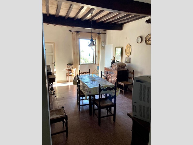 Casa Semi Indipendente in Vendita a Pietrasanta, zona Capezzano Monte, 155'000€, 105 m²