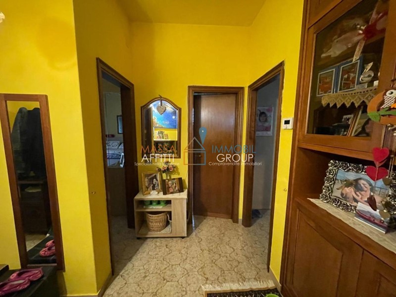 Casa Indipendente in Vendita a Pietrasanta, 550'000€, 335 m²