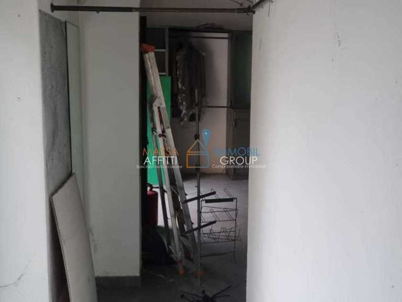 Immobile commerciale in Vendita a Carrara, 55'000€, 55 m²