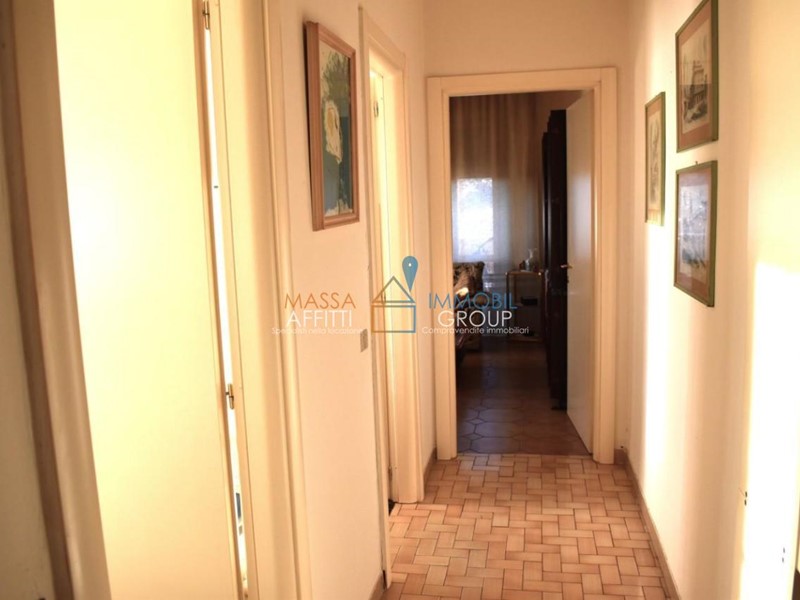 Appartamento in Vendita a Massa, 400'000€, 190 m²