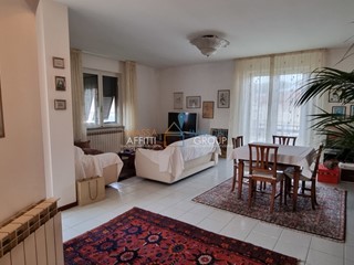 Appartamento in Vendita a Massa, 500'000€, 150 m²