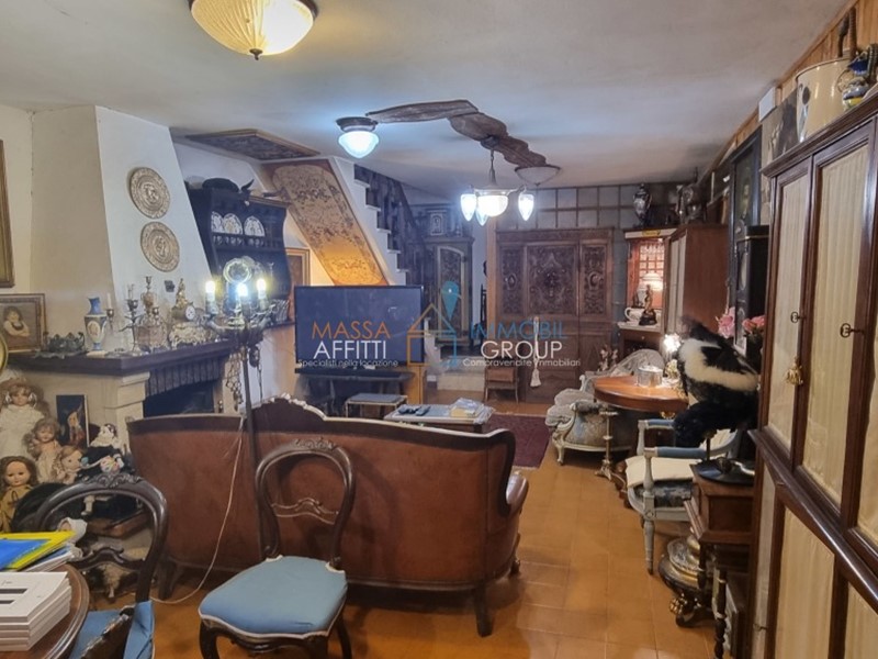 Casa Semi Indipendente in Vendita a Massa, 295'000€, 140 m²