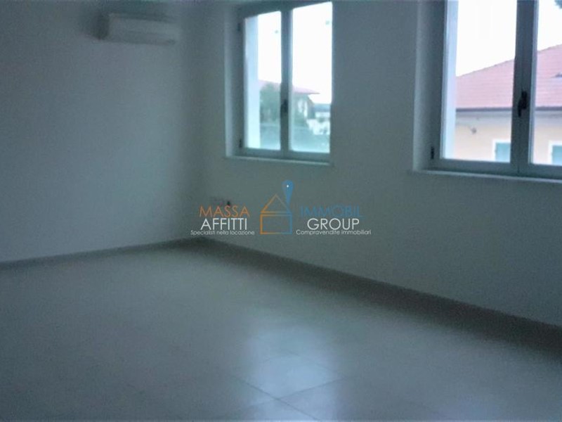Ufficio in Vendita a Massa, 80'000&euro;, 50 m²