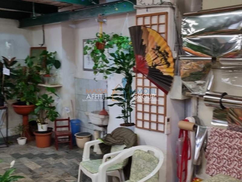 Immobile commerciale in Vendita a Carrara, 125'000€, 100 m², arredato