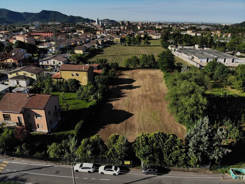 Terreno agricolo in Vendita a Brescia, zona Villaggio Prealpino, 160'000€, 3230 m²