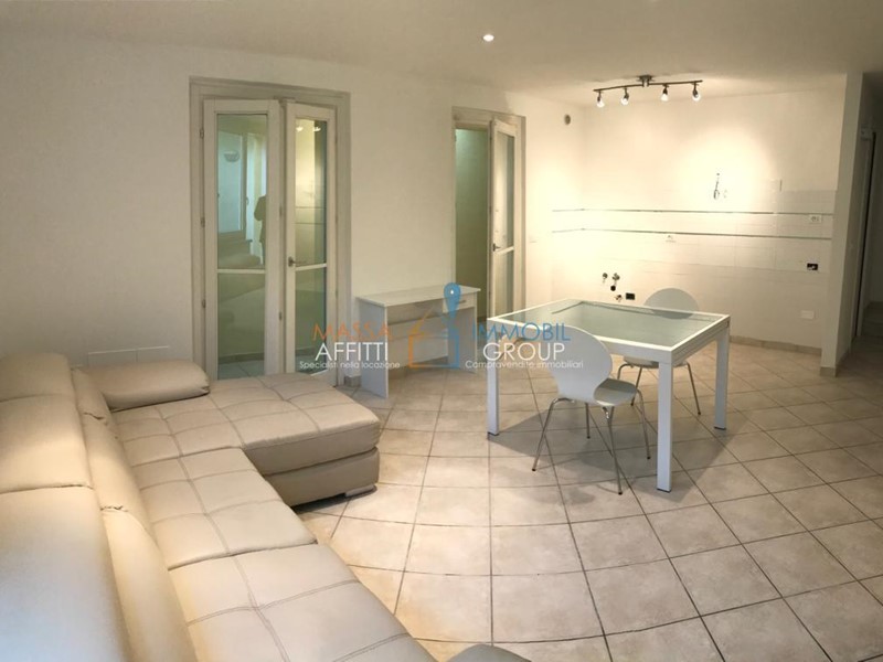 Casa Semi Indipendente in Vendita a Carrara, zona Marina Di Carrara, 269'000€, 90 m², arredato