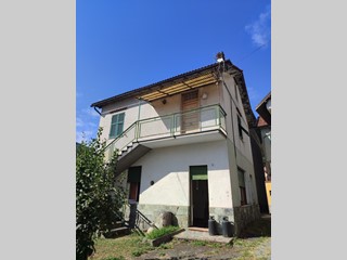 Casa Semi Indipendente in Vendita a Urbe, 35'000€, 80 m²