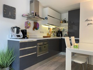 Bilocale in Vendita a Riccione, zona Parco, 239'000€, 45 m², arredato