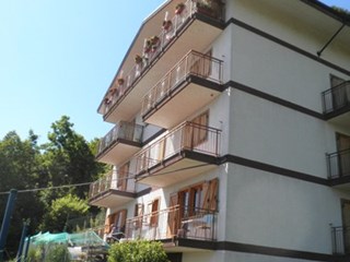 Casa Indipendente in Vendita a Monastero di Lanzo, zona CHIAVES, 240'000€, 500 m², arredato