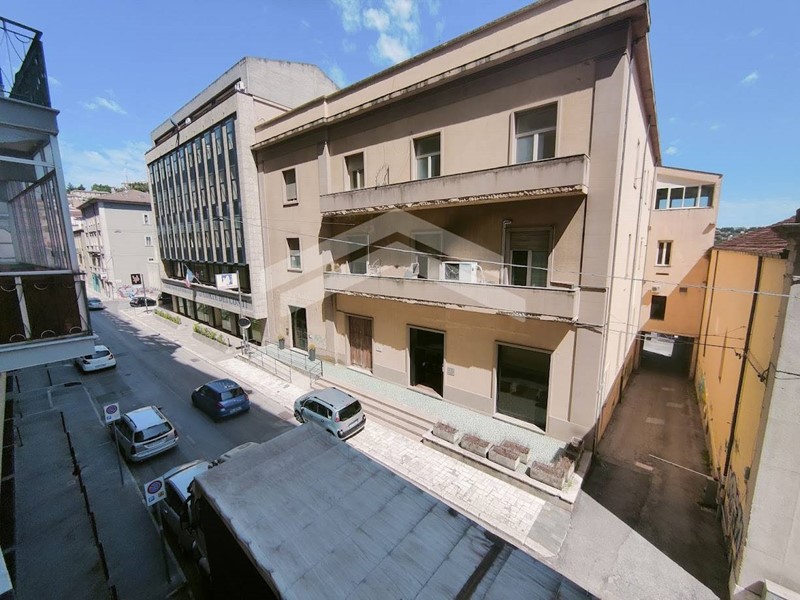 Quadrilocale in Vendita a Campobasso, zona Centro, 110'000€, 116 m²