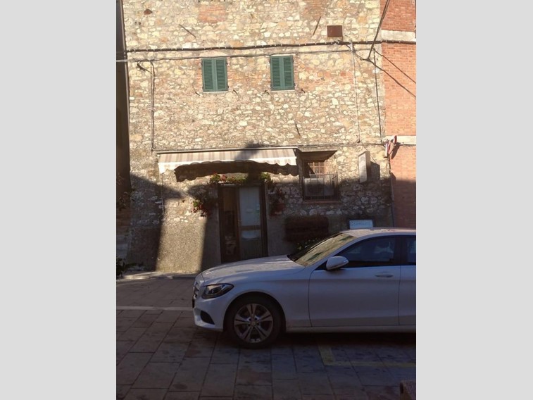 Appartamento in Vendita a Semproniano, 65'000€, 55 m², arredato