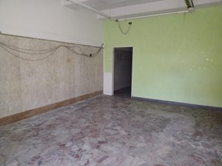 Negozio in Vendita a Capraia e Limite, 60'000€, 100 m²