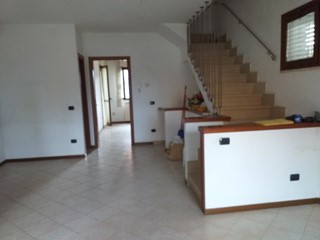 Casa Indipendente in Vendita a Empoli, 230'000€, 200 m²