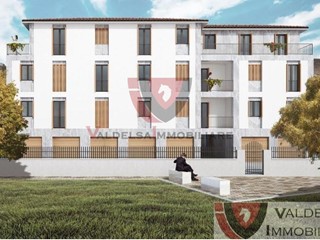Trilocale in Vendita a Poggibonsi, 200'000€, 72 m², con Box