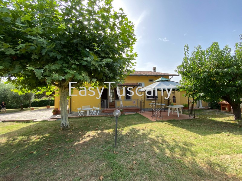 Casa Indipendente in Vendita a Porcari, 380'000€, 140 m²