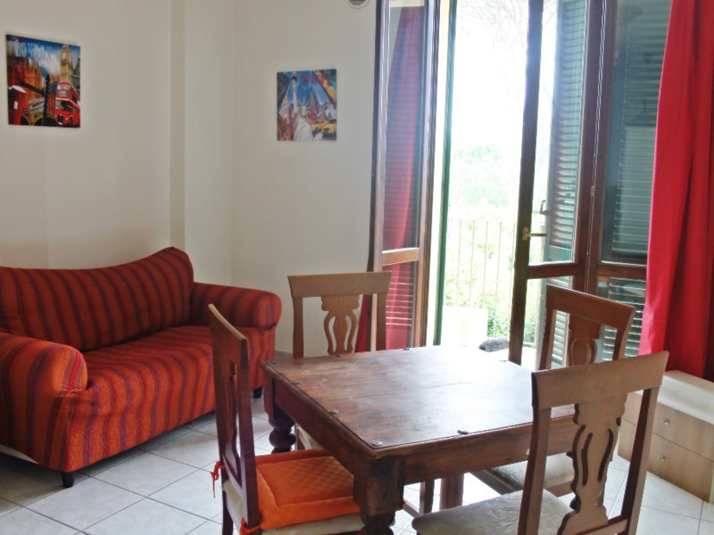 Bilocale in Vendita a Buti, zona Cascine, 67'000€, 45 m², arredato