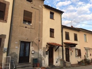 Casa Indipendente in Vendita a Lucca, zona San Macario In Piano, 65'000€, 45 m², arredato