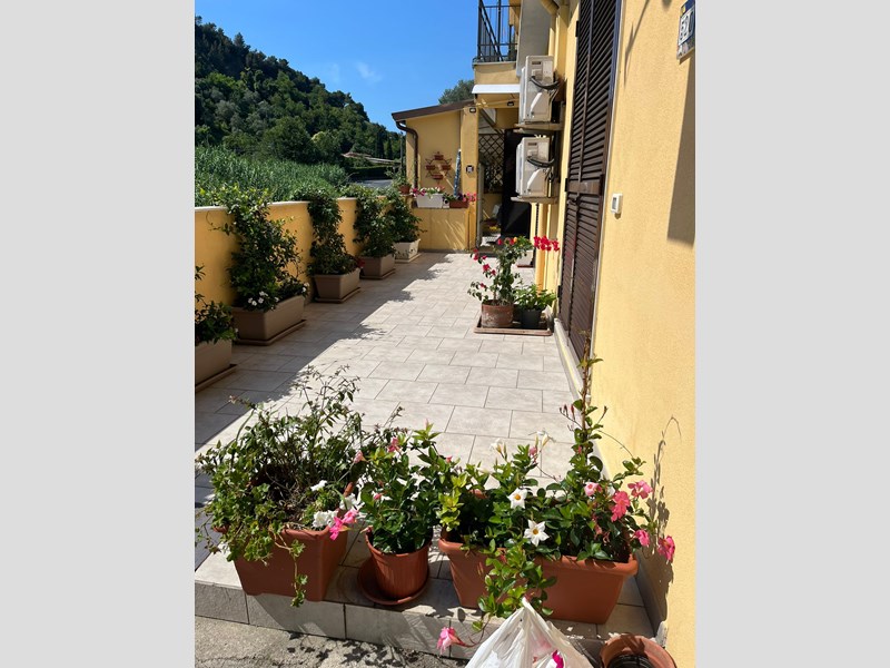 Monolocale in Affitto a Lerici, zona guercio romito magra, 470€, 42 m², arredato