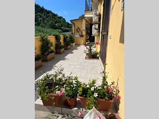 Monolocale in Affitto a Lerici, zona guercio romito magra, 470€, 42 m², arredato