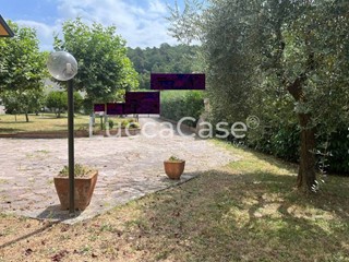 Villa in Vendita a Porcari, 380'000€, 150 m², arredato, con Box