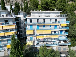 Trilocale in Vendita a Ventimiglia, zona Grimaldi, 245'000€, 70 m²