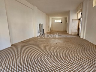 Capannone in Affitto a Arcola, 1'100&euro;, 107 m²