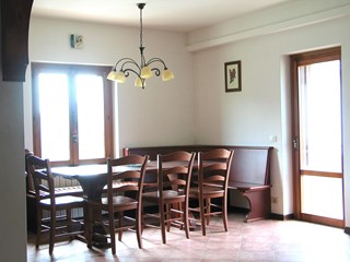 Casa Indipendente in Vendita a Lauco, zona Capoluogo, 160'000€, 210 m²