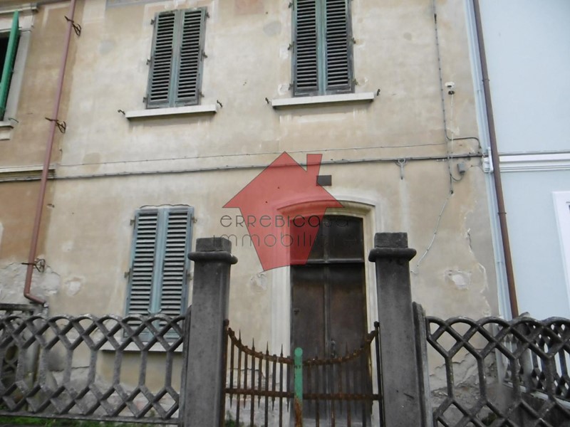 Casa Indipendente in Vendita a Empoli, 240'000€, 140 m²