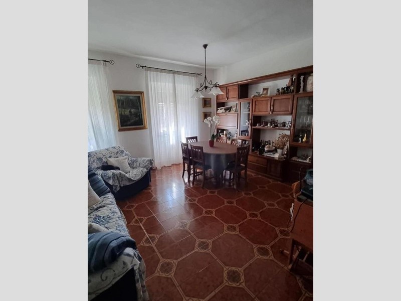 Quadrilocale in Vendita a Livorno, 120'000&euro;, 88 m²