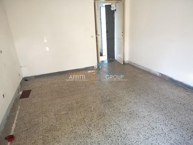 Casa Semi Indipendente in Vendita a Massa, 120'000€, 145 m²