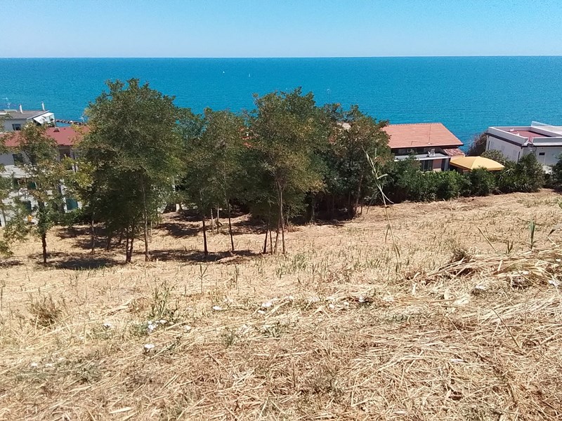 Terreno edificabile in Vendita a San Vito Chietino, zona Marina, 6000 m²