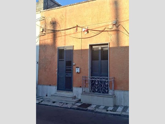 Quadrilocale in Vendita a Salice Salentino, zona Via Diaz 7, 29'000€, 90 m²