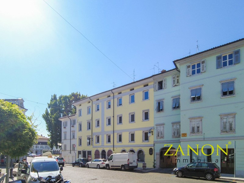 Appartamento in Vendita a Gorizia, zona Centro storico, 149'000€, 125 m²