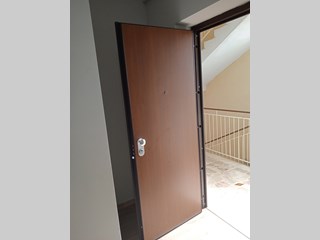 Appartamento in Vendita a Carini, zona semi centrale, 130'000€