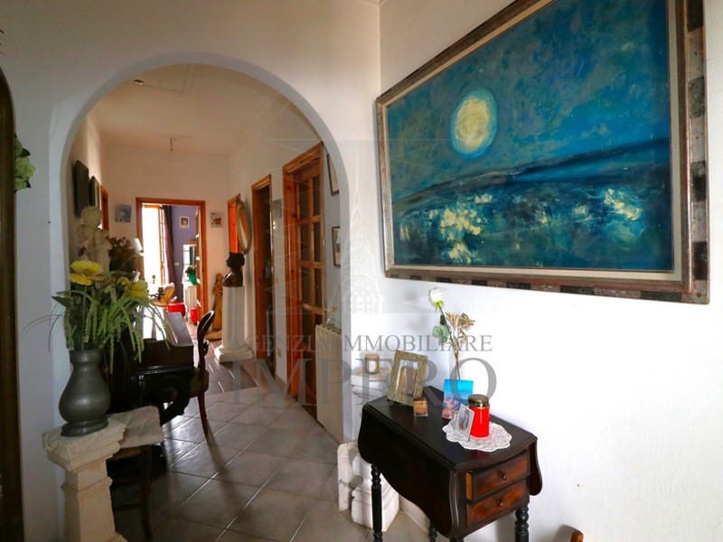 Casa Semi Indipendente in Vendita a Ventimiglia, zona Bevera, 220'000€, 110 m²