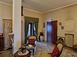 Appartamento in Vendita a Siena, 380'000€, 175 m²