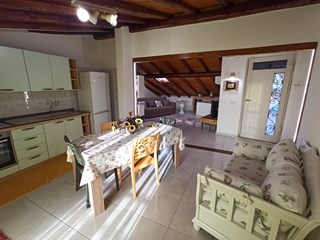 Mansarda in Affitto a San Giovanni la Punta, zona Centralissima, 1'100€, 99 m²