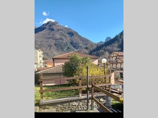 Casa Semi Indipendente in Vendita a Fivizzano, zona Monzone, 170'000€, 160 m², arredato
